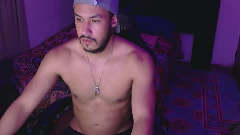 Snapshot of casas_oom chatting on October 10, 4:51 am      online show from October 10, 4:51 am