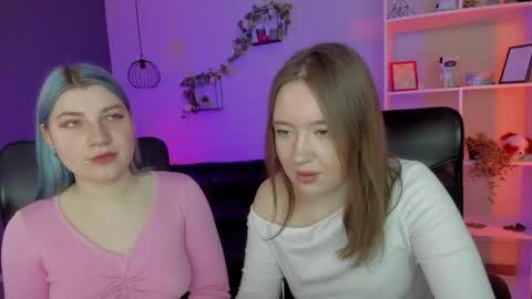 casey_meow_ online show from April 28, 9:13 am