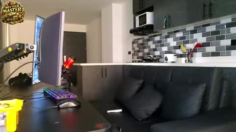 cash_master777 online show from May 21, 1:06 pm
