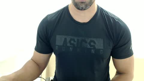 cashmastermuscle77 online show from July 6, 7:05 pm