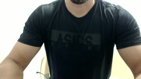 cashmastermuscle77 online show from July 5, 11:34 pm