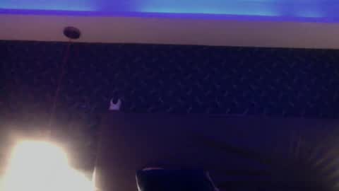 cassandra06400 online show from January 7, 10:37 pm