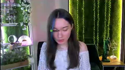 Cassandra online show from July 28, 4:39 pm