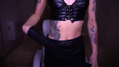 Cassandra online show from November 24, 11:58 pm