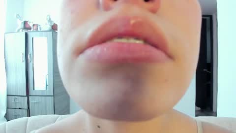Cassie Jones online show from July 7, 11:58 am