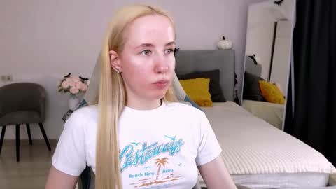 Cassie online show from October 25, 9:37 pm