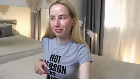 Cassie online show from July 14, 9:20 pm
