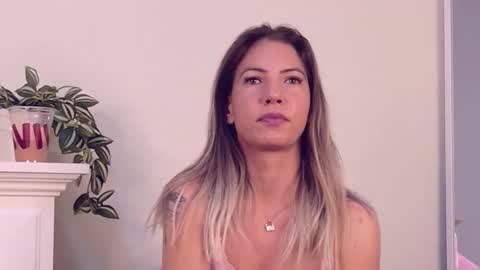 Cassi online show from November 18, 4:04 am