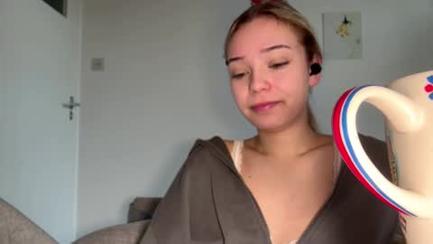 Olivia online show from February 27, 8:18 am