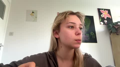 Olivia online show from April 24, 6:15 am