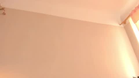  cassandra  online show from September 19, 1:04 pm