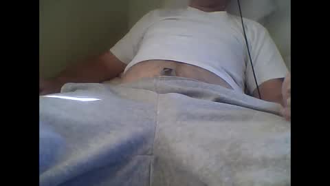 Snapshot of castlecrester chatting on December 3, 4:00 pm castlecrester online show from December 3, 4:00 pm