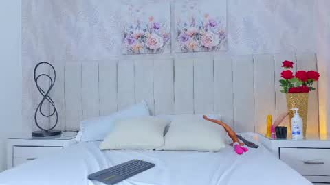 Dani   online show from July 28, 7:50 pm