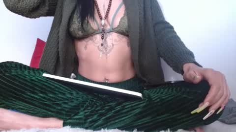cata_sexy2410 online show from March 8, 12:33 am
