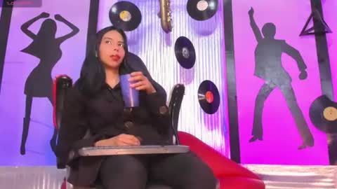 Queen Catalella online show from July 8, 3:32 am