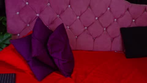 Cata Prins  online show from July 10, 1:05 pm