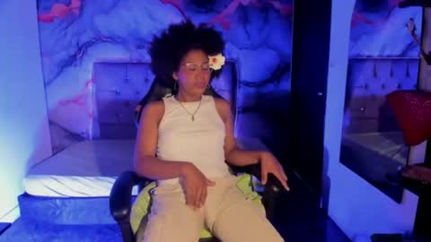 cataleyamoon_ online show from June 23, 7:53 pm