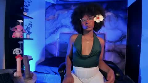 cataleyamoon_ online show from July 7, 7:29 pm