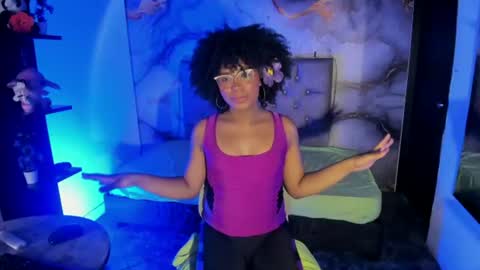 cataleyamoon_ online show from June 25, 8:03 pm