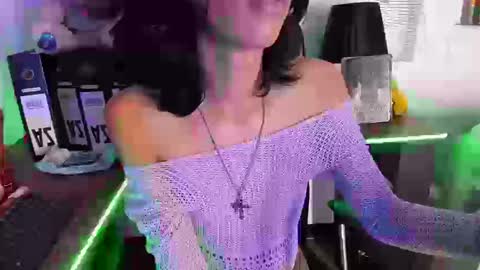 catalinaclever_ online show from March 12, 10:35 pm