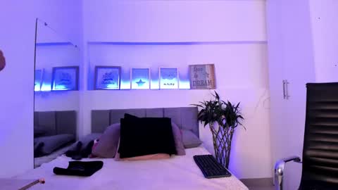 Snapshot of catalinamuss_ chatting on February 6, 5:51 pm Catalina online show from February 6, 5:51 pm