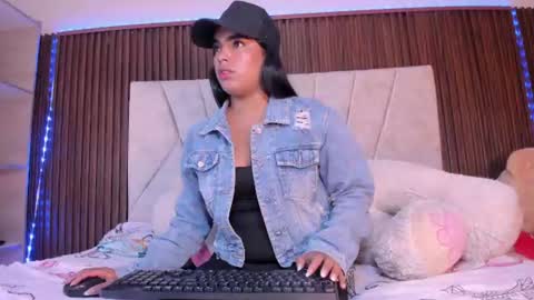 catalleya_f online show from June 19, 8:48 pm
