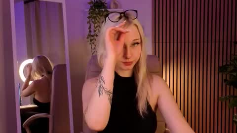 Anna  online show from March 4, 1:46 am