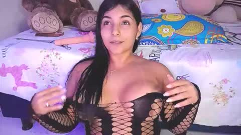 Snapshot of cathaleyasex chatting on October 16, 9:46 pm CathaleyaSex online show from October 16, 9:46 pm