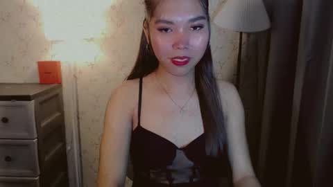 catherine_365 online show from November 24, 11:36 pm