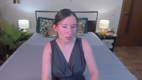 Catrin online show from August 3, 1:51 am