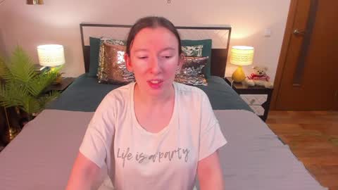 Catrin online show from April 17, 4:48 am