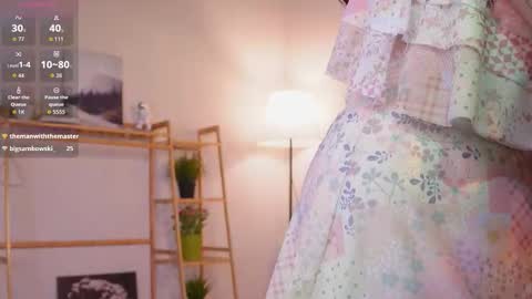 Lee online show from November 25, 5:01 pm