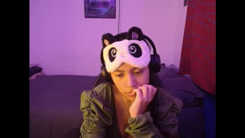 catie online show from December 14, 3:02 am