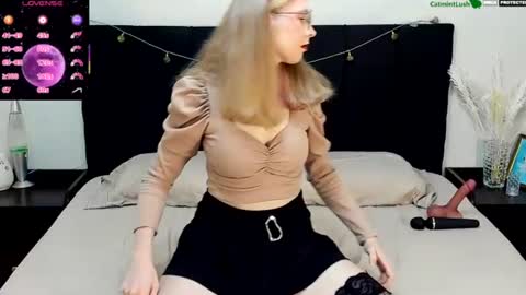 CatmintLush online show from June 28, 11:45 pm