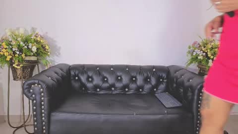 cattaleya time schedule 2200 - 0600 GMT -5 online show from February 17, 5:39 am