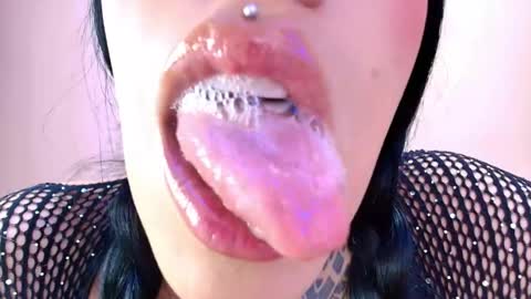 Cattleya online show from May 1, 4:06 am