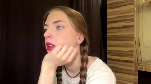 Polly online show from March 13, 5:54 am