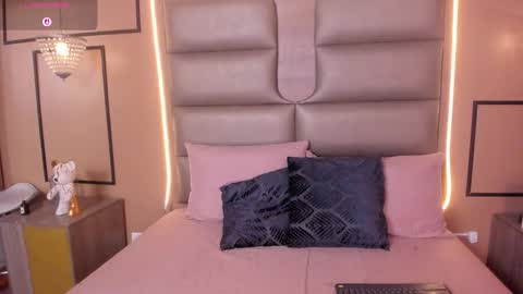 caylincollins online show from March 14, 3:54 am