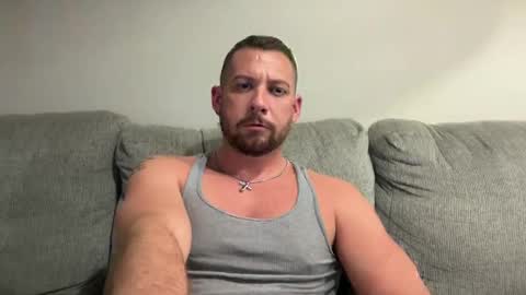 Snapshot of cboyy20 chatting on October 19, 6:18 am cboyy20 online show from October 19, 6:18 am