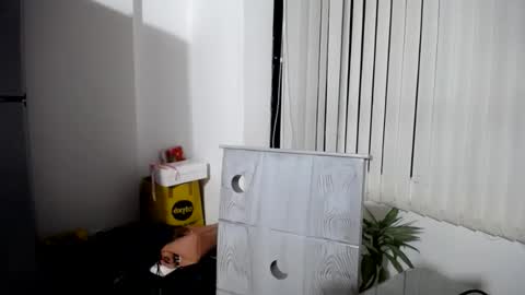 ceci online show from March 3, 1:53 am