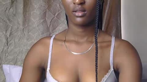 cee_queen online show from June 16, 8:51 am