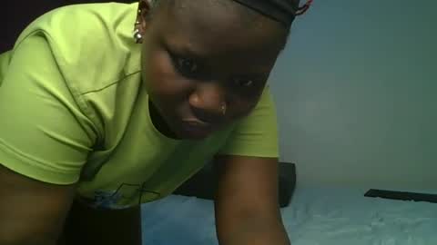 ceepretty25 online show from July 5, 4:19 am
