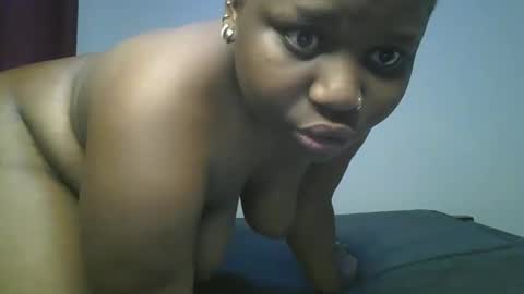 ceepretty25 online show from April 25, 1:41 pm