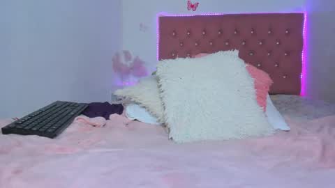 Celeste Sweet online show from June 20, 9:32 pm