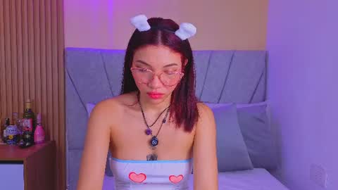 celeste_collinss_ online show from June 14, 3:41 am