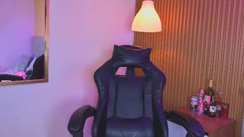 celeste_collinss_ online show from June 26, 5:13 am