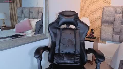 celeste_collinss_ online show from July 28, 8:52 pm
