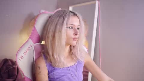 Snapshot of celeste_eyes0n chatting on October 7, 8:49 pm Celeste online show from October 7, 8:49 pm