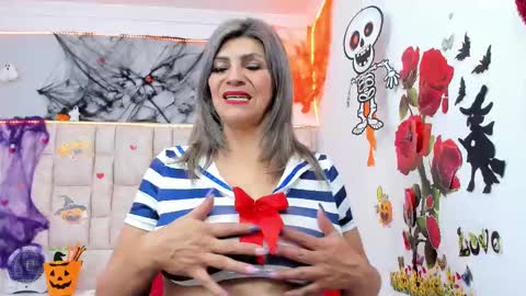 Snapshot of celeste_lincon chatting on October 10, 2:50 am Celeste Lincon online show from October 10, 2:50 am