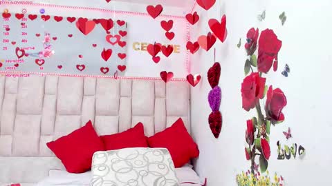 Snapshot of celeste_lincon chatting on February 16, 4:09 am Celeste Lincon online show from February 16, 4:09 am